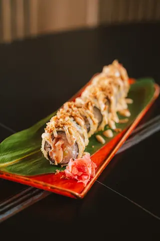 Salmon Crunch roll