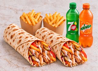 2 Super kebab, 2 cartofi pai si 2 băuturi la alegere