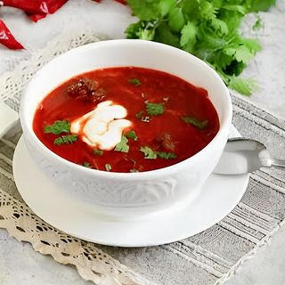 Борщ з м'ясом та Сметаною (350г)