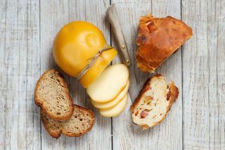 Scamorza al prosciutto