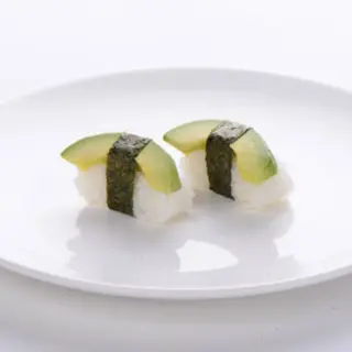 8. Sushi Nigiri Aguacate