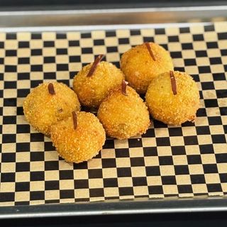 Croquetas Caseras de Cecina de León (6 unid)