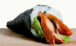 87.Temaki De Anguila Con Aguacate