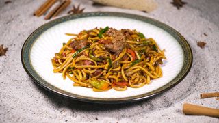 Лагман жареный (1 пор.)