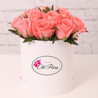 Trandafiri Roz în Cutie