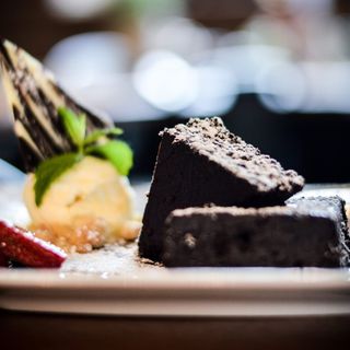 Brownie na ciepło z lodami