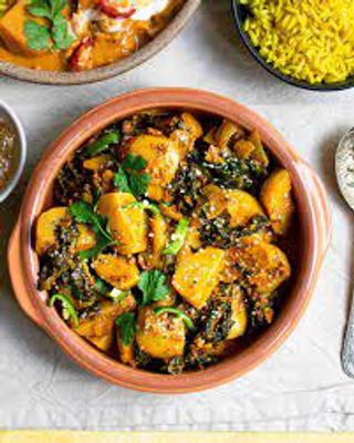 Saag Aloo (Vegan Option)