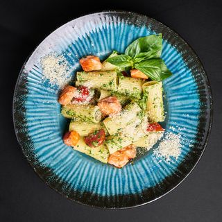 Паста Тортільоні з лососем