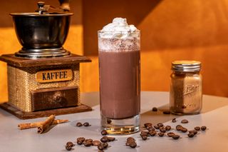 Hot chocolate white/black