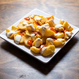 Patatas alioli, bravas o mixtas