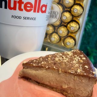 Cheesecake Ferrero rocher y Nutella