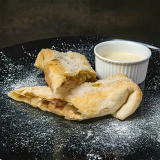 Штрудель з яблуком та морозивом (240г)