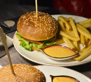 Classic burger