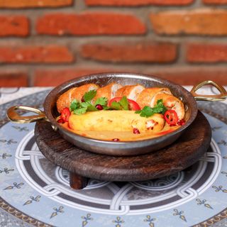 მეგრული ხარჩო ხრაშუნა ქათმით და ელარჯით