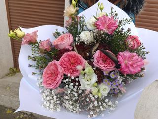 Buchet flori roz