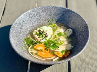 Бульйон з курчам (260g)