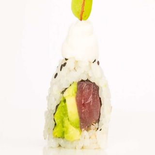 Uramaki tonno e Philadelphia