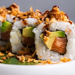 63. Crazy Salmón Roll 