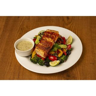 Grilled Salmon Salad