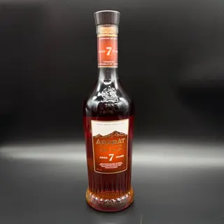 Brandy "ararat" 7 Años 40% 0.7l