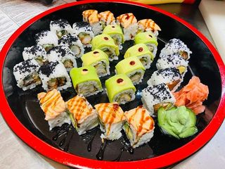 48.Mixed Rolls Sushi 28 peças 