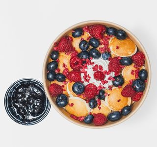 Панкейк з сезонними фруками (250г)