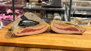 Guanciale dojrzewające ( 200 g )