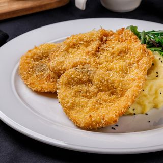 SNITEL DE PUI CU PIURE DE CARTOFI