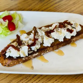 Tartine chevre miel