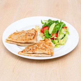 Naleśniki gryczane ze szpinakiem 2 szt. z trzema serami