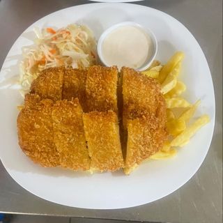 Chrupiący kurczak z frytkami