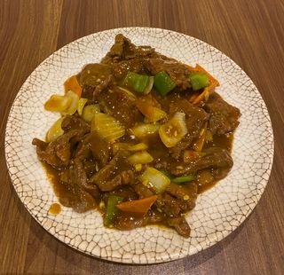 (57)Ternera Con Curry 