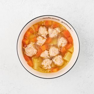 Суп с куриными фрикадельками 