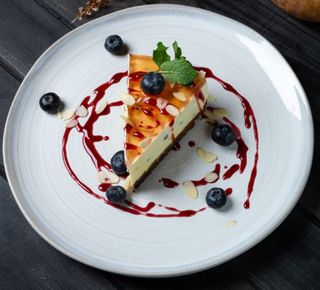 Cheesecake cremos cu fructul pasiunei si jeleu-champagne