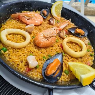 Paella de marisco