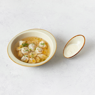 Пельмени с бульоном