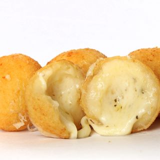 Bola de Queijo