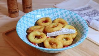 SAL. GRECEASCA CU CALAMARI PANE 1