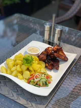 2 Pieces Crispy Chicken With Chips