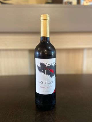 BOTELLA VINO TINTO DE LA CASA 