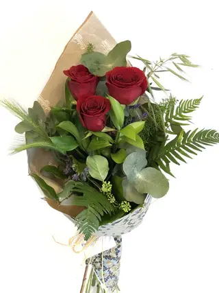 3 Rosas Rojas