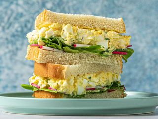 Egg sandwich
