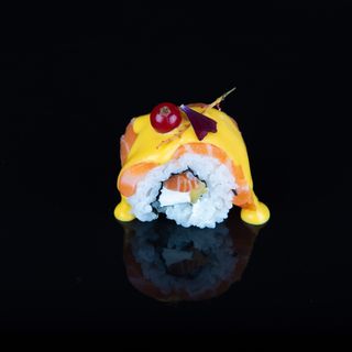 146. Uramaki Mango Plus (8 Pzs.)