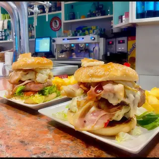 Hamburguesa de la casa