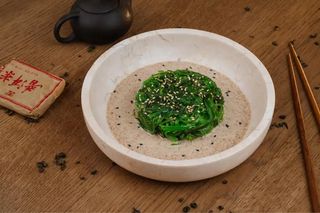 Sałatka Wakame z sosem sezamowym