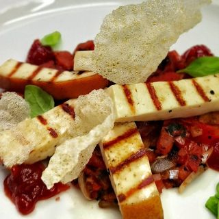 Grilovani polutvrdi sir