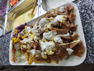 Kebap na talerzu 