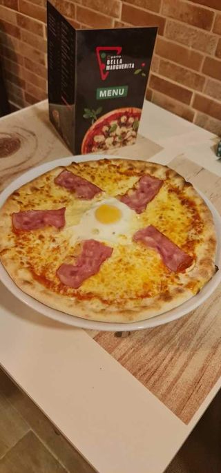 Pizza de Bacon e Ovo