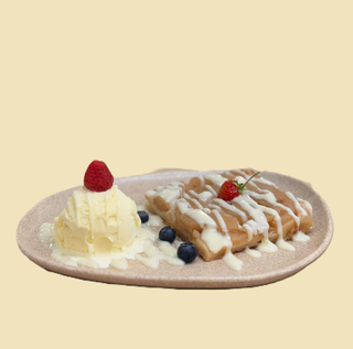 Tarte tatin cu mere și înghețată de vanilie