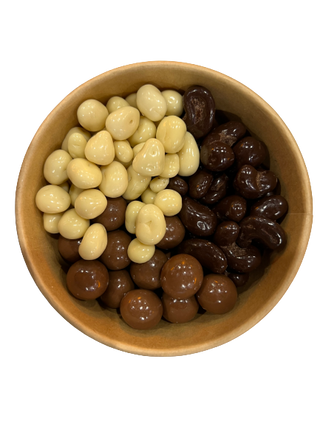 Mix de frutos secos con chocolate negro, con leche y blanco.